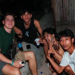 Ari, Acip, alwi v.l.n.r