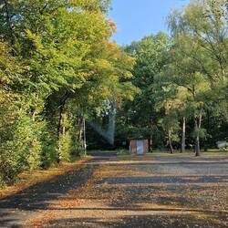 Wir hatten eine ruhige Nacht mit viel Regen. Nun sieht es hier schon recht herbstlich aus!