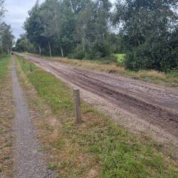 Naturweg, links zum radeln