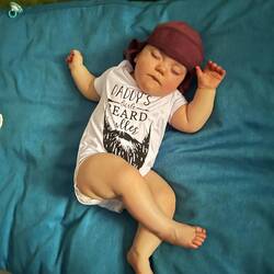 Daddy's little beard puller - noch unversehrt