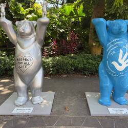 These two bears advocated for respect for life and for human rights.
