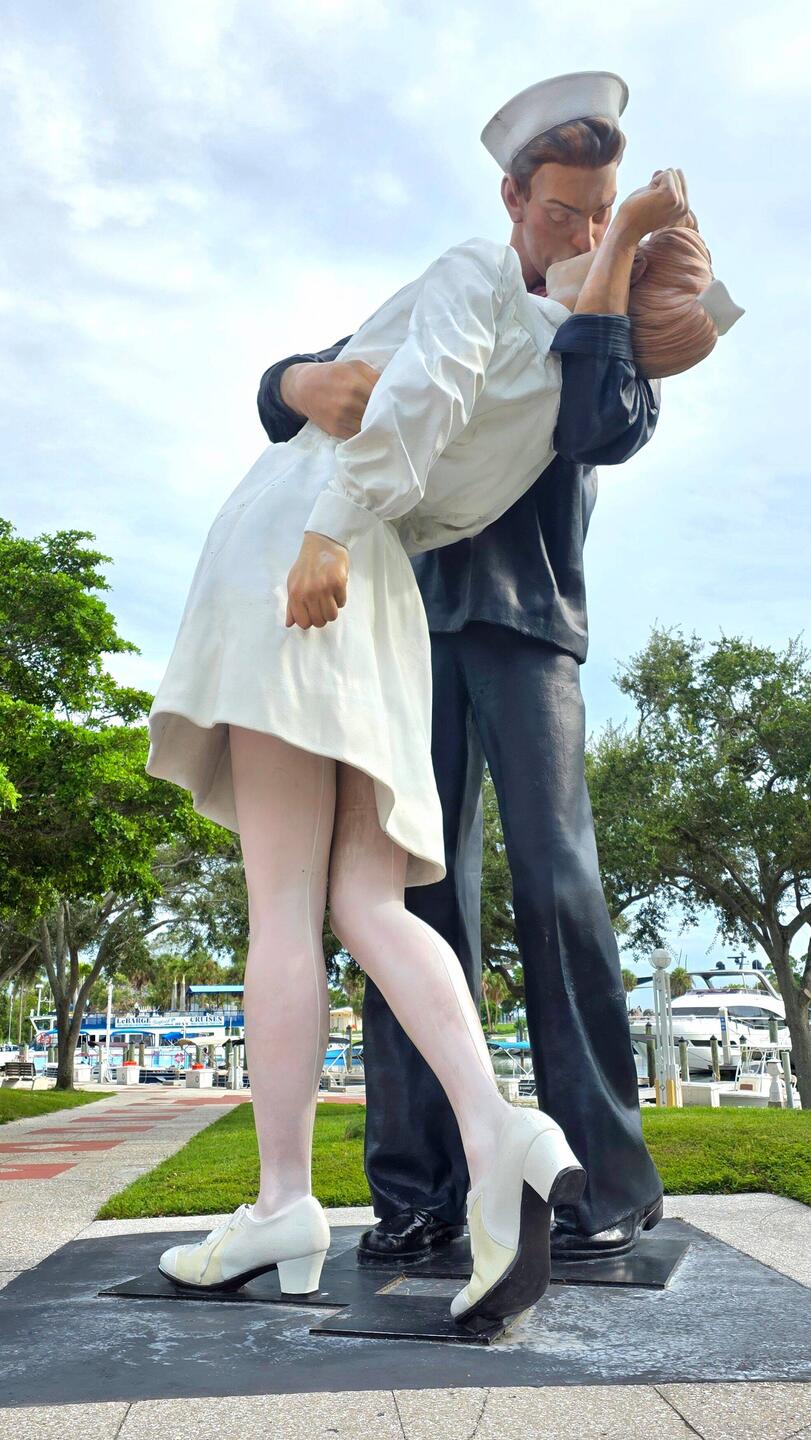 Unconditional Surrender, statue sur le Bayfront de Sarasota