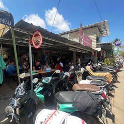 Platz wo ich gegessen hab: Bu De