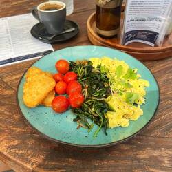 Scrambled eggs +spinach and hashbrowns!