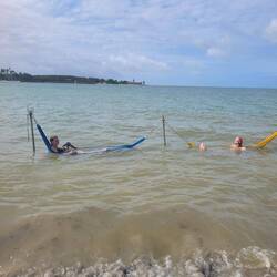 Hängematten im Wasser, so müssen sich Fische im Netz fühlen 😎🤣