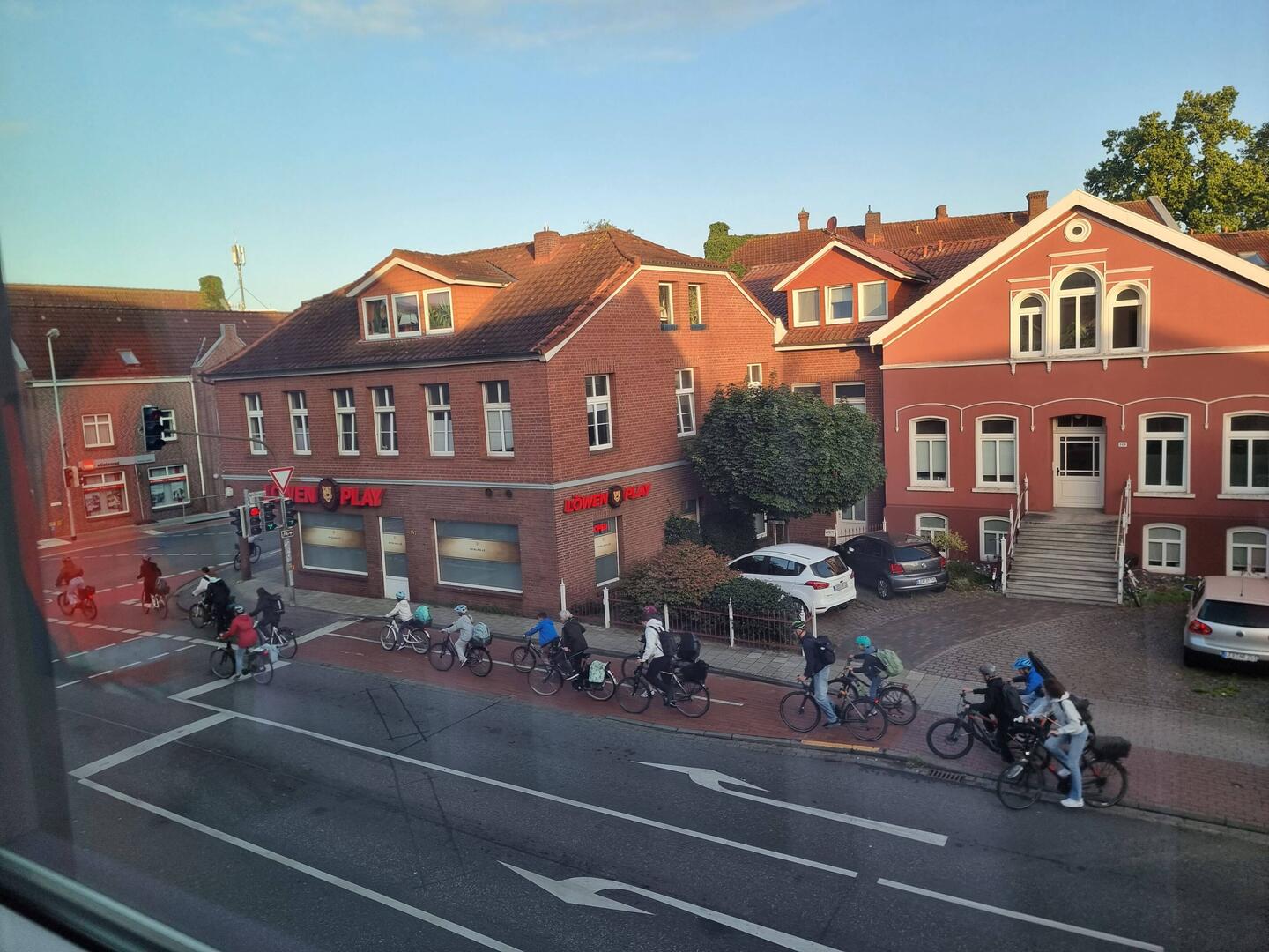 Radfahrer hetzen zur Arbeit