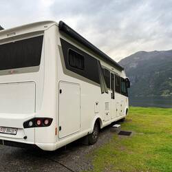 Mit Blick auf den Fjord