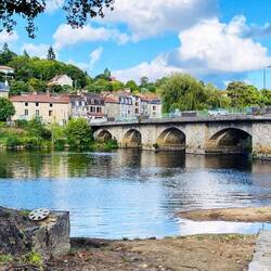 Ciudad cercana Aixe - sur - Vienne