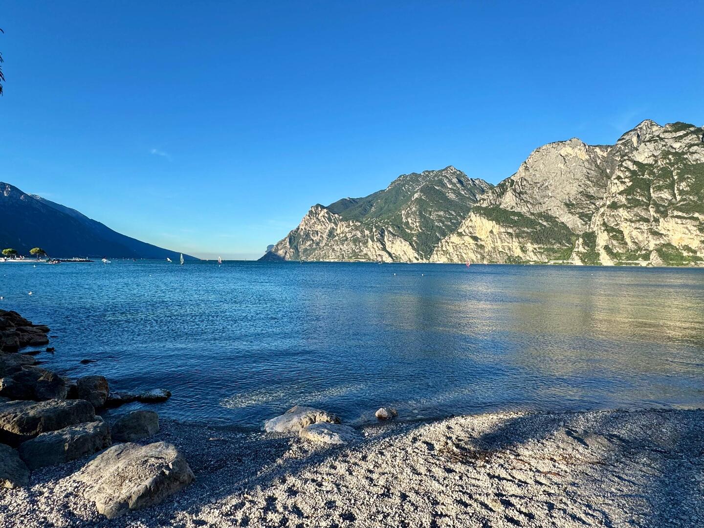 Sonnenaufgang am Gardasee
