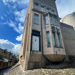 Für Robert: The Macintosh House