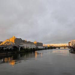 Schönes Licht auf dem Weg