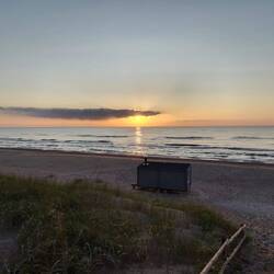 Strand mit Sauna-Wagen