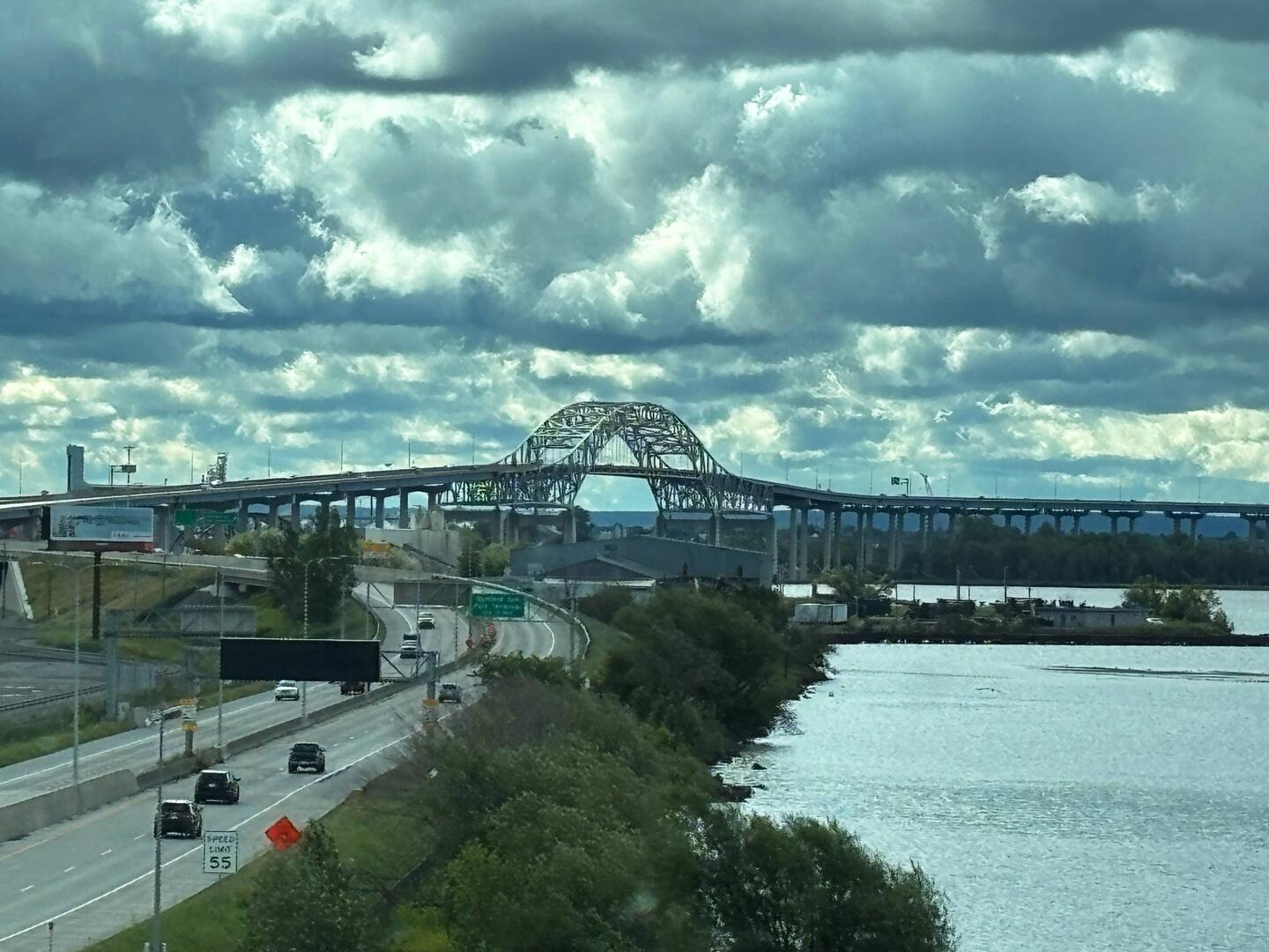 Duluth, bridge over bay..