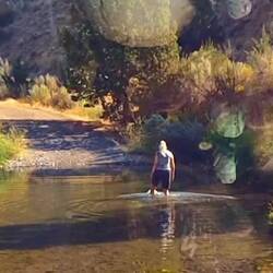 Oh, da sieht man die Tiefe gut. Kniehöhe🤔