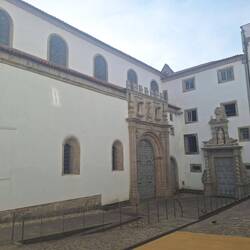 The unassuming Igreja de Santa Clara