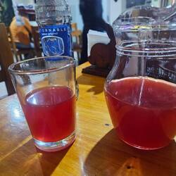 Camu Camu, ähnlich wie saurer Früchtetee