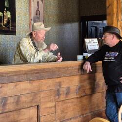 Ein Plausch mit dem Barkeeper