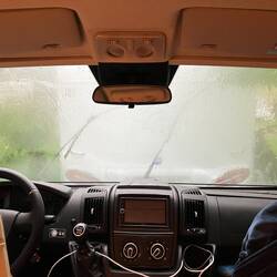 doch schon 1/2h später...⛈️intensiver Regen mit Gewitter