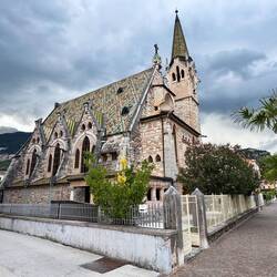 die schöne Trinitatiskirche in Arco