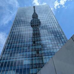Spiegelung vom Skytree