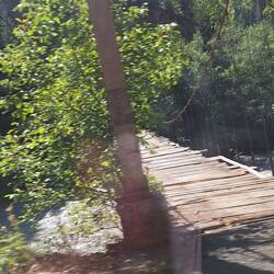 Sehr suspekte Hängebrücke