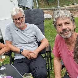 Mit "Verschwindibus" am 01. August vor der Knallerei nach DE "geflohen"🧨