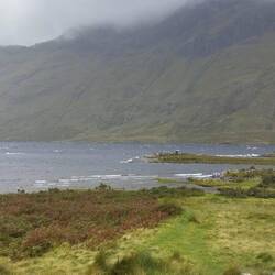 Un lac déchaîné par le vent