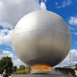 Commemorating the Olympic hot air ballon