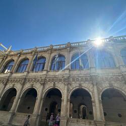 Venetian loggia (men's club)