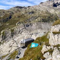 Das berühmte Hotel Belvédère und die kahlen Felsen des verschwundenen Rhonegletschers