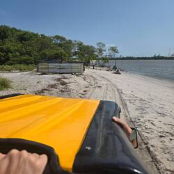 Mit dem Buggy am Strand entlang
