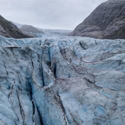 Blick hoch zum Gletscher...