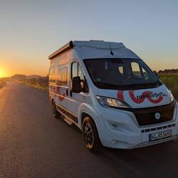 Bei Sonnenaufgang sind wir gestartet