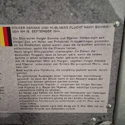Später gab es dann natürlich Eisbrecher, die eine Fahrrinne aufrecht erhalten konnten.