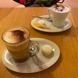 Cappuccino & Kamblyccino