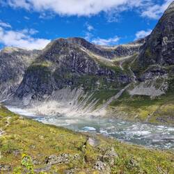 Erste Eisstücke des Gletschers 😍