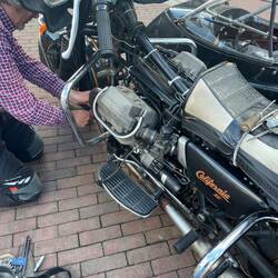 Kleine Operation vor dem Bahnhof Harlem