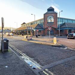 Smithfield Market. Dort gibt es Dinge des täglichen Bedarfs...nix für uns