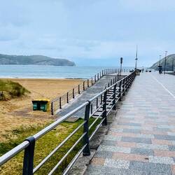 La playa y sus adecuadas instalaciones