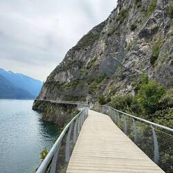 bevor es auf diesem genialen Teilstück des Passerella ciclopedonale di Limone sul Garda weitergeht