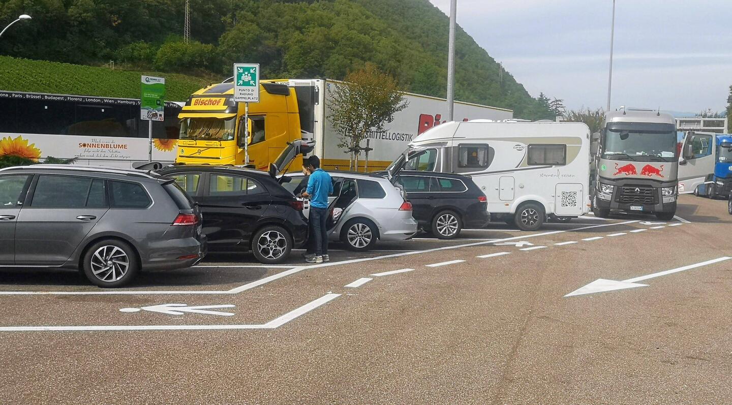 Erster Halt: Typisch italienische Autobahnraststätte mit dem besten Cafè weltweit