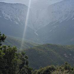 Der Schlucht-Eingang aus etwas mehr Entfernung