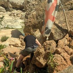 Frisches Wasser nachfüllen, direkt aus der Quelle