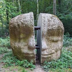 Kunst zwischen dem Thater und...