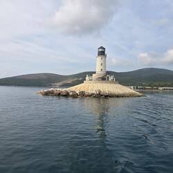 Leuchtturm in Luštica Bay