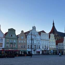 Am Alten Markt, der Abend dämmert