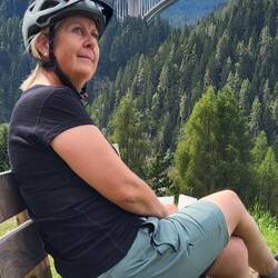 .... und da oben quälen sich die anderen Turris über den Brenner. Wir denken, wir haben es schöner!