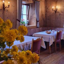 Das war die gute Stube. In diesem Haus war mal das Gericht gewesen.