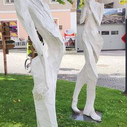 Der Künstler konnte wohl gut mit der Kettensäge umgehen.