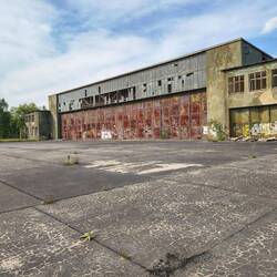 Lost Places verlassener Hangar